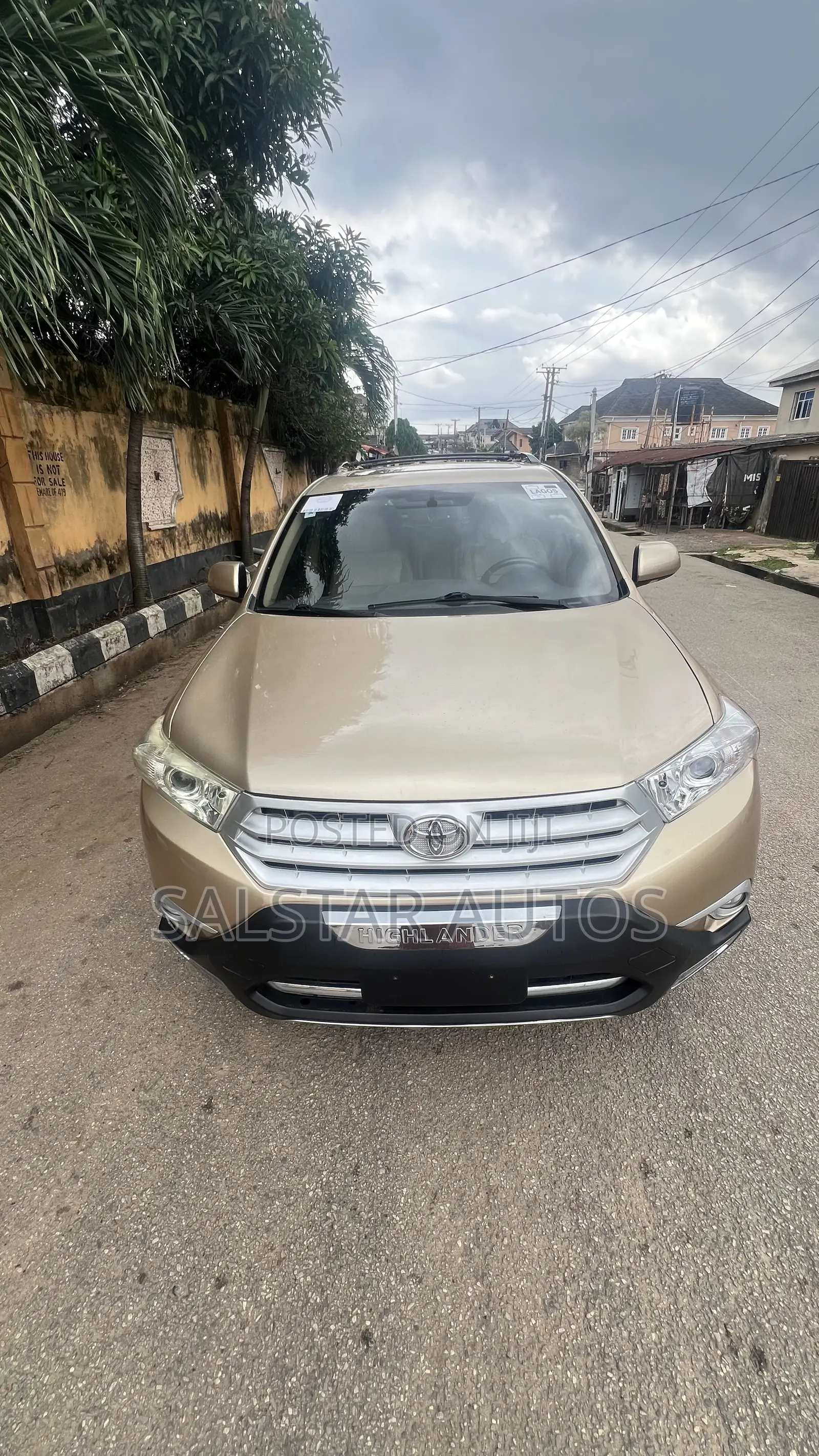 Toyota Highlander 2012 Gold