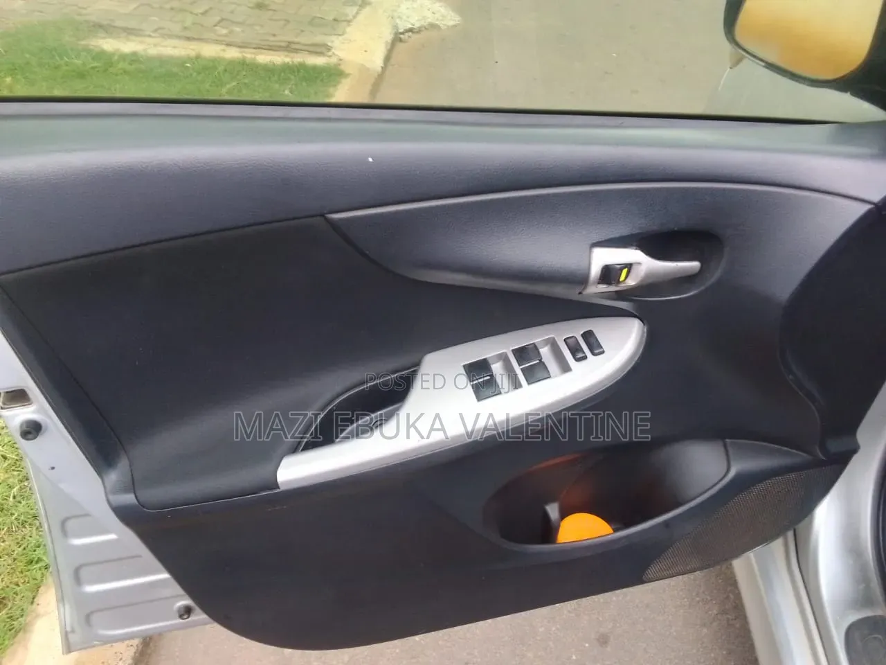 Toyota Corolla 2010 Silver