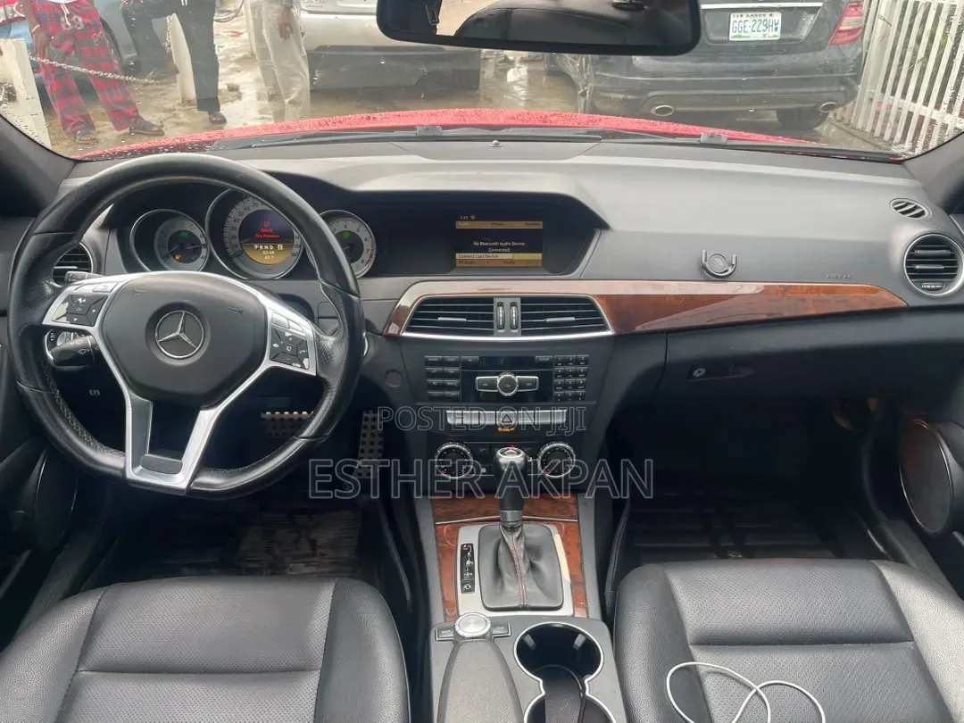 Mercedes-Benz C300 2012 Red