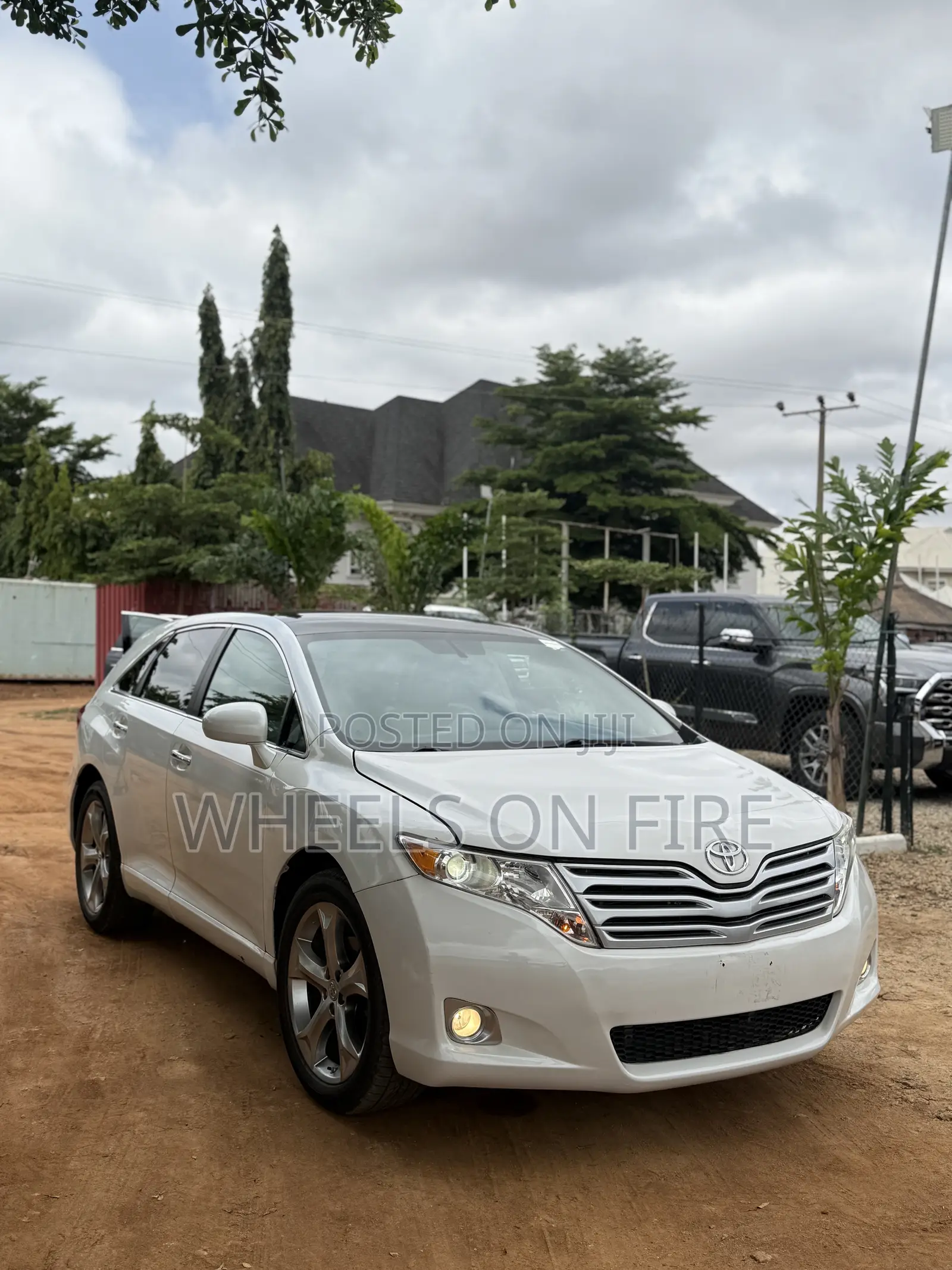 Toyota Venza AWD 2011 White