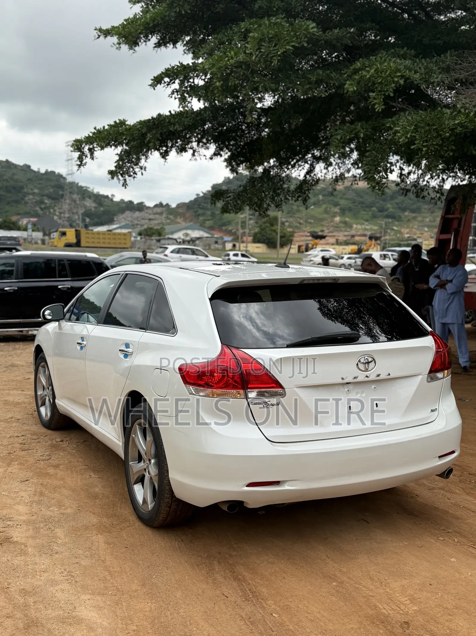 Toyota Venza AWD 2011 White