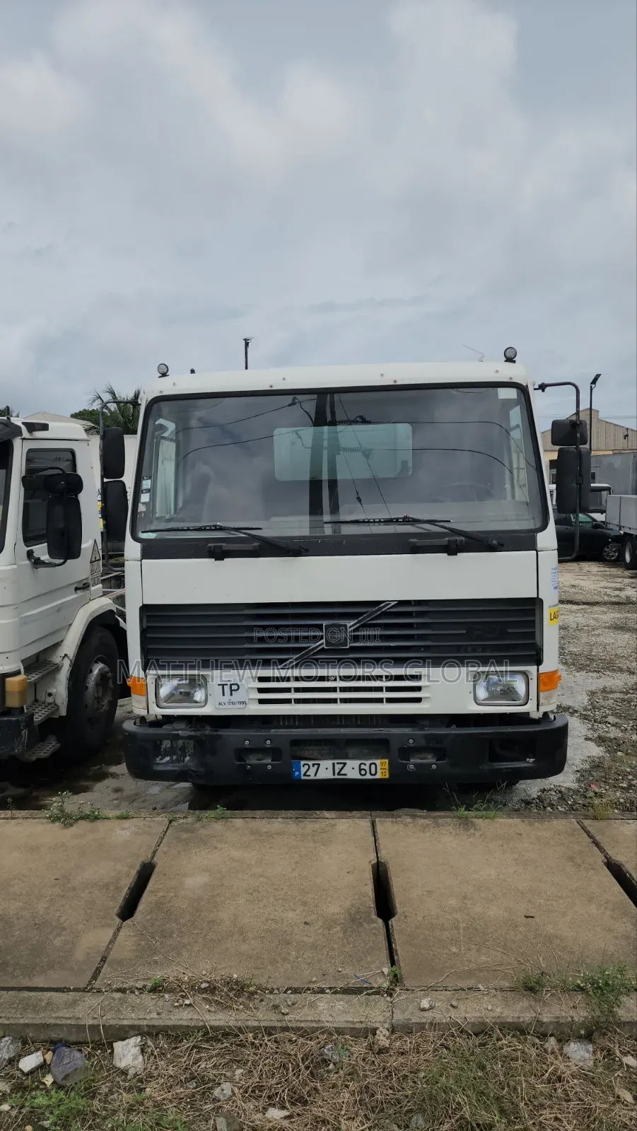 Super Clean Foreign Used Volvo Fl7 Flatbed Truck