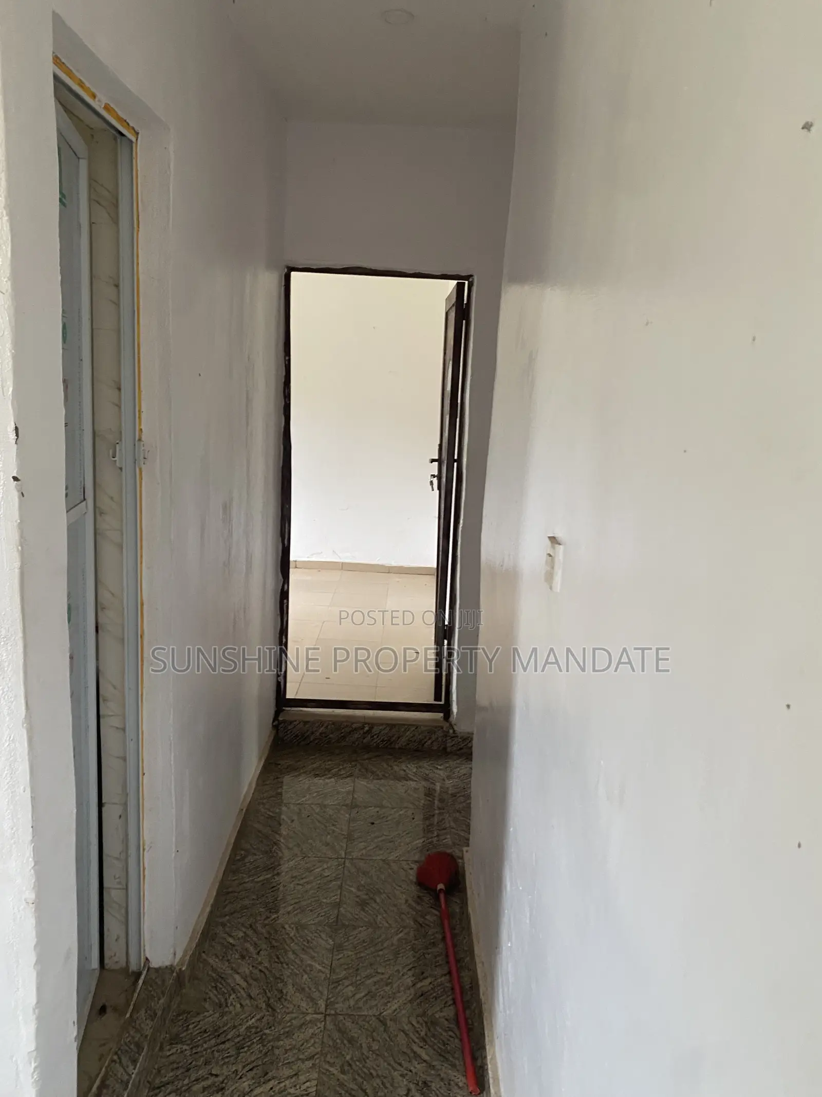 2bdrm Block of Flats in Harmony Estate, Akure for sale