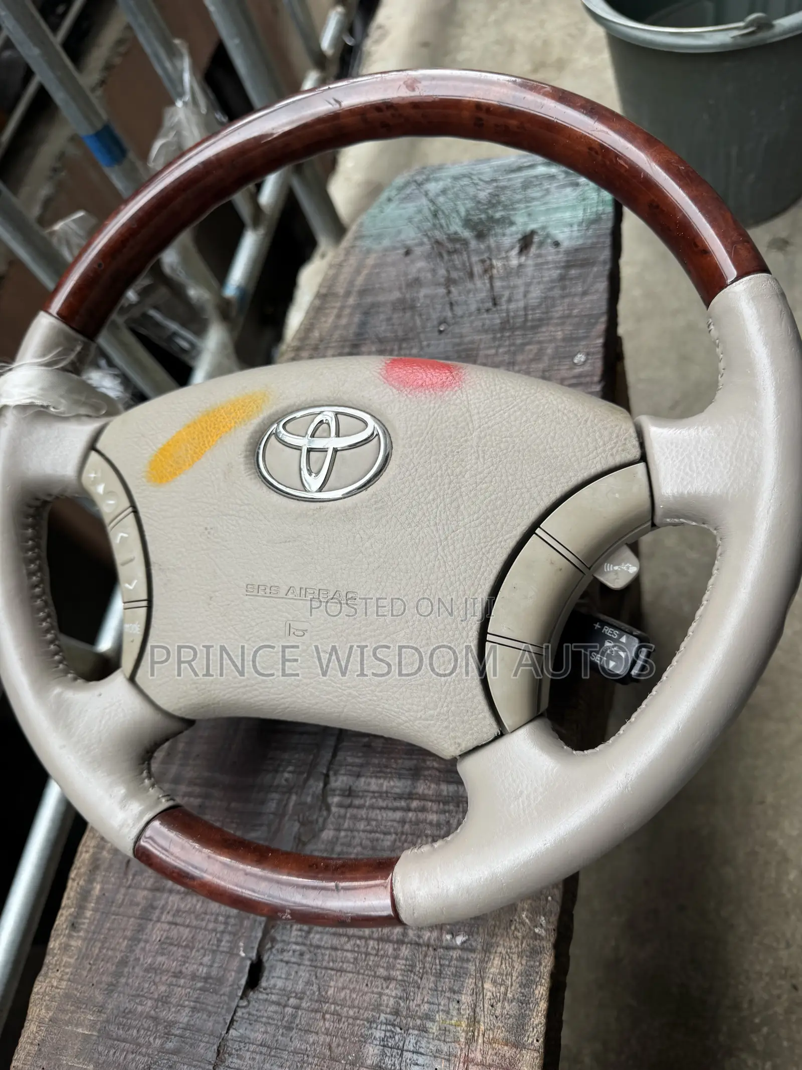 Toyota Sienna Steering Wheel O.5 Model