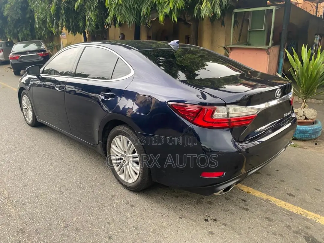Lexus ES 350 FWD 2016 Blue