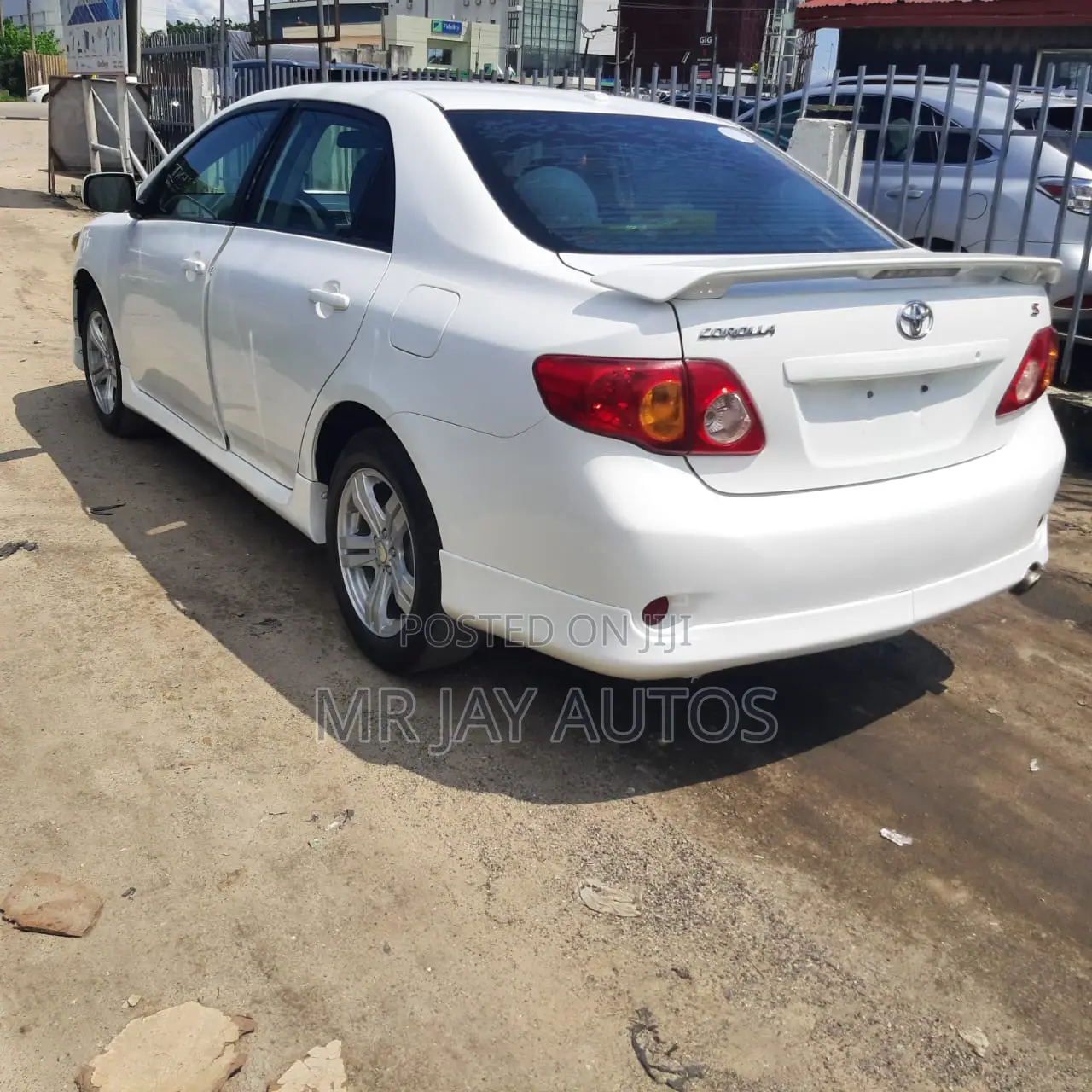 Toyota Corolla 2010 White