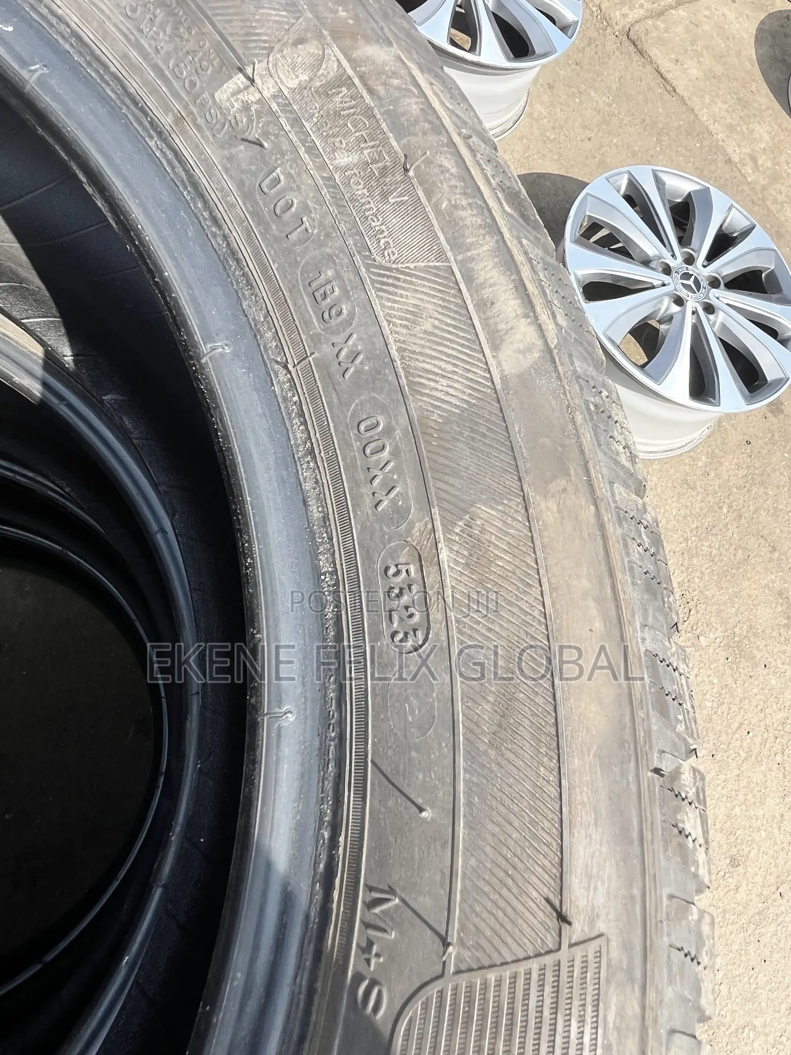 255/50/19 Michelin Four Uniform