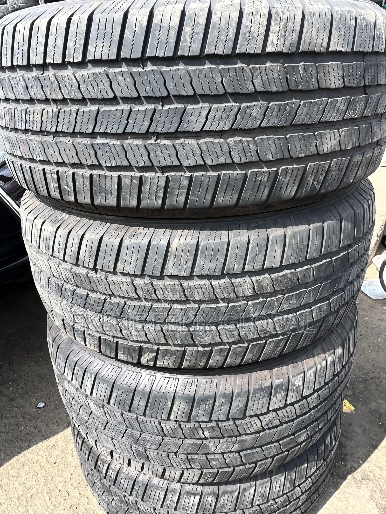 255/50/19 Michelin Four Uniform