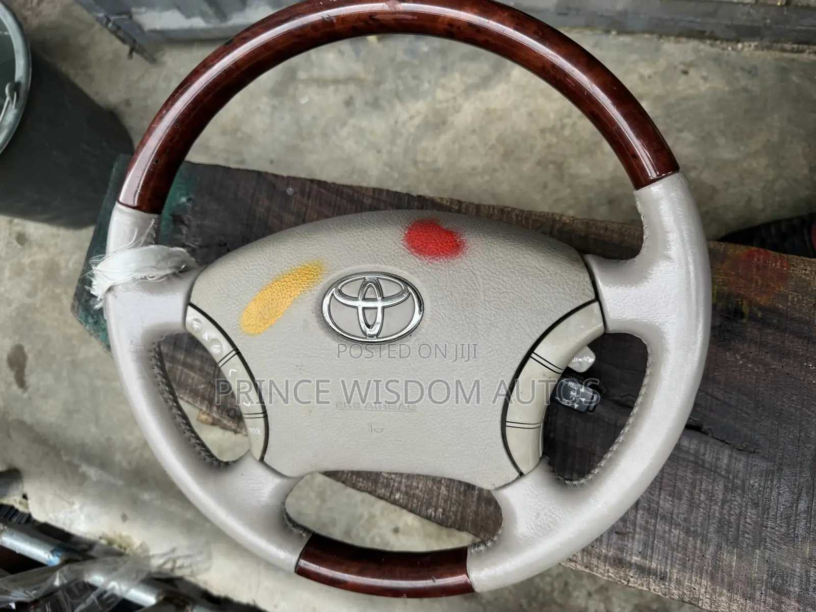 Toyota Sienna Steering Wheel O.5 Model