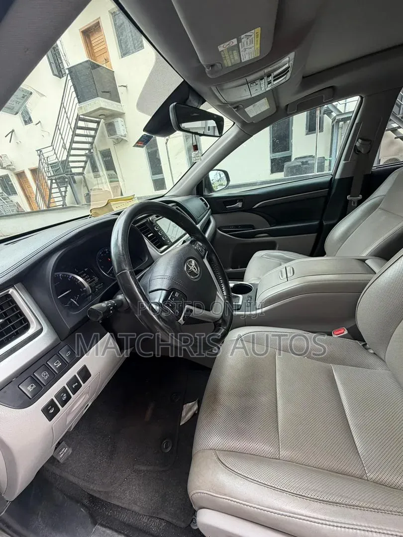 Toyota Highlander 2018 Gray