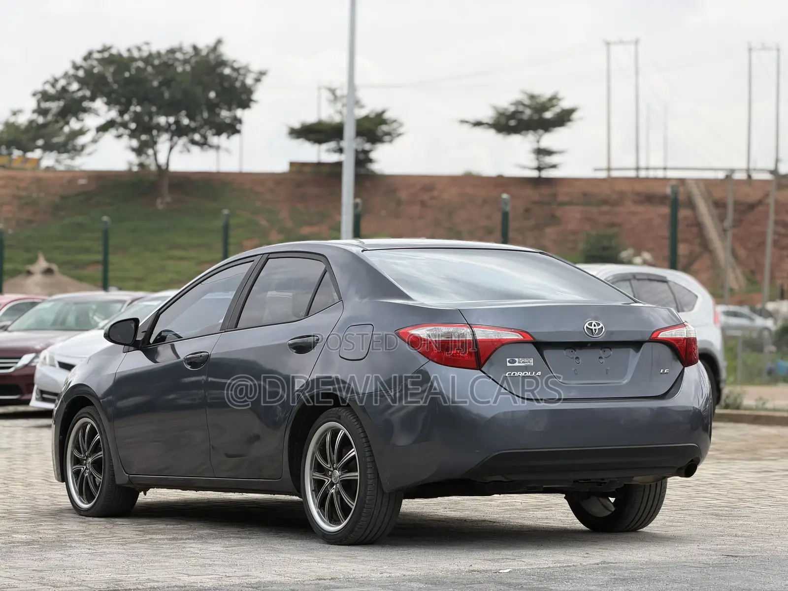 Toyota Corolla LE 4dr Sedan (1.8L 4cyl CVT) 2016 Gray