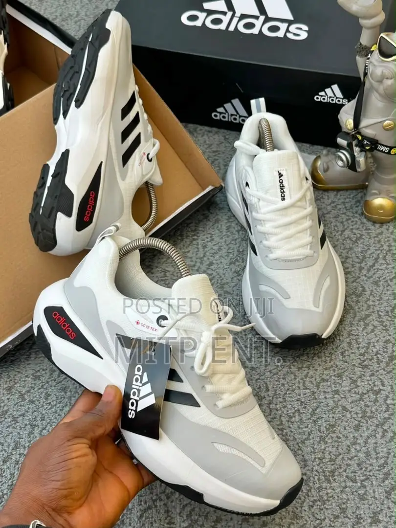 Adidas High Quality Sneakers