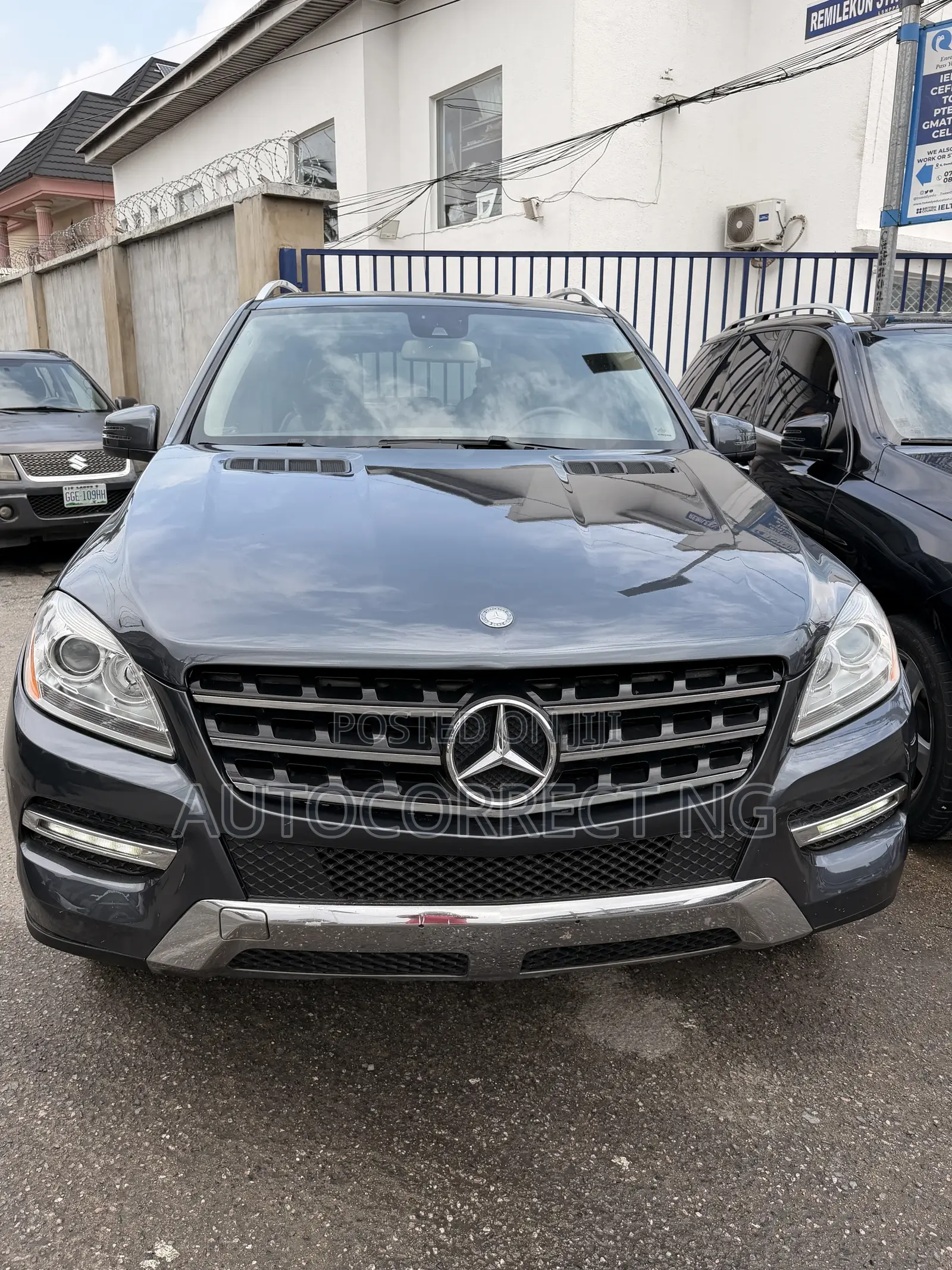 Mercedes-Benz M Class ML350 4MATIC 4dr SUV AWD (3.5L 6cyl 7A) 2014 Gray