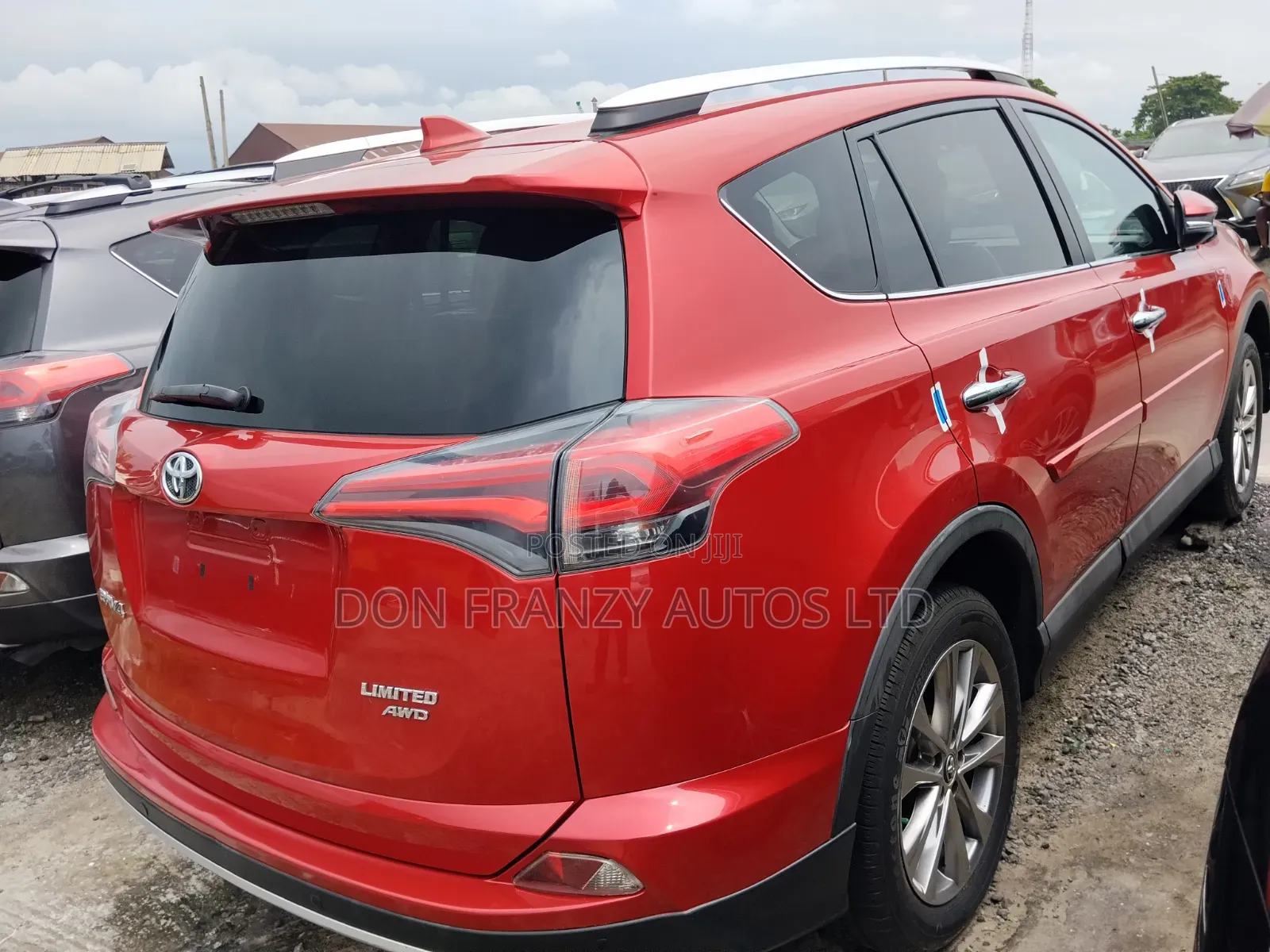 Toyota RAV4 2017 Red