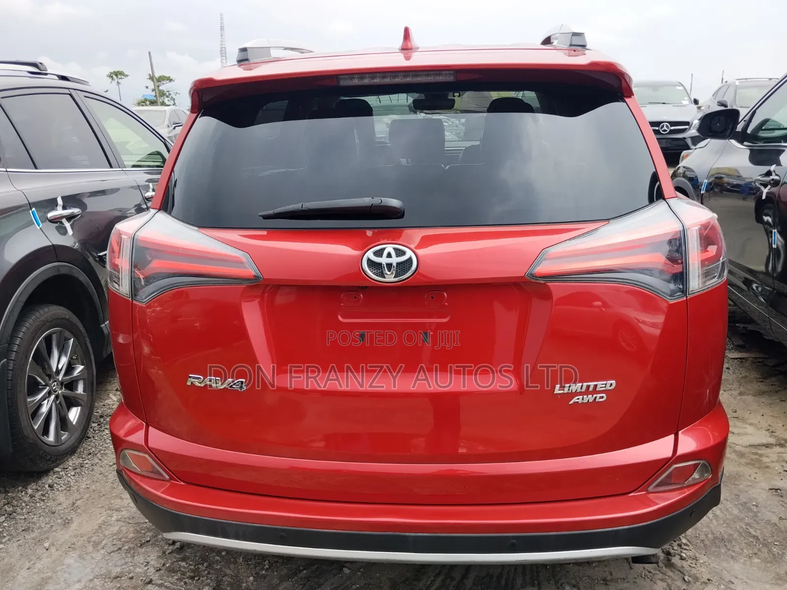 Toyota RAV4 2017 Red