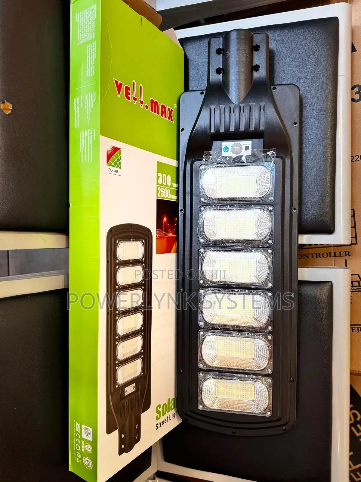 Vell Max Solar Street Light