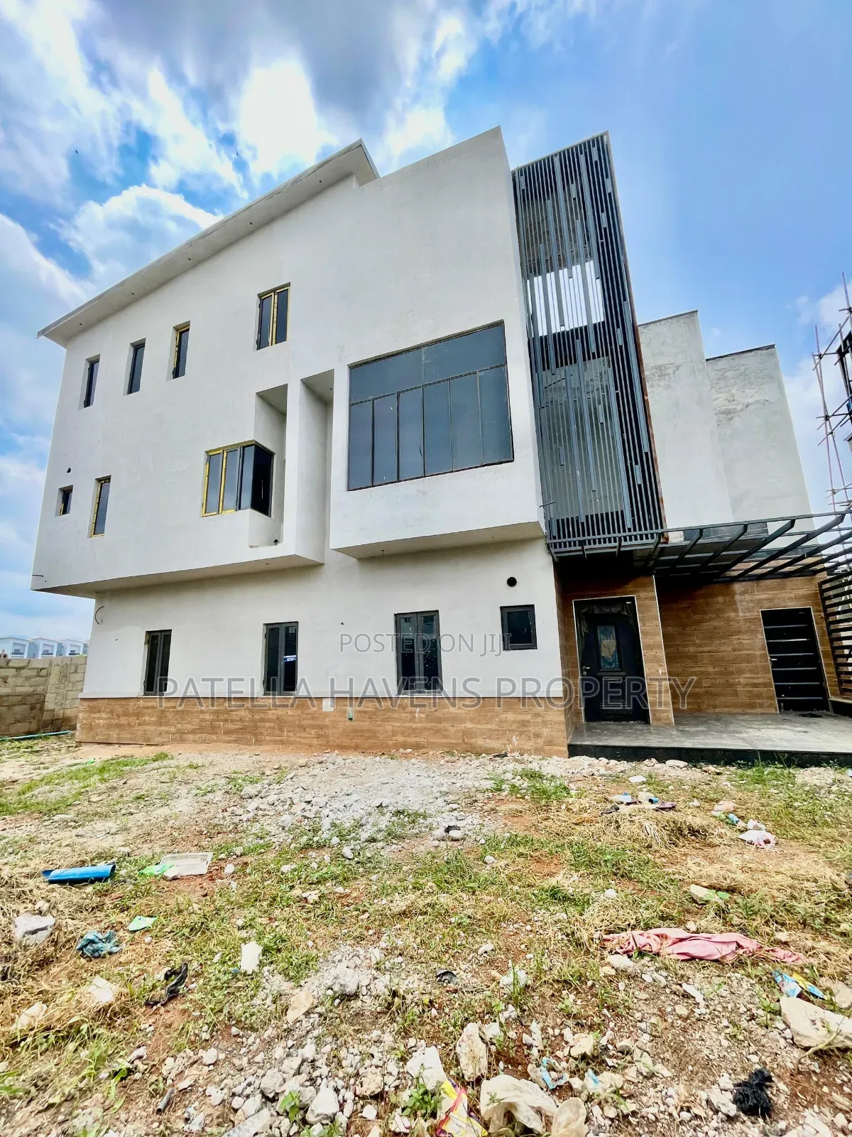 4bdrm Duplex in Jahi for sale