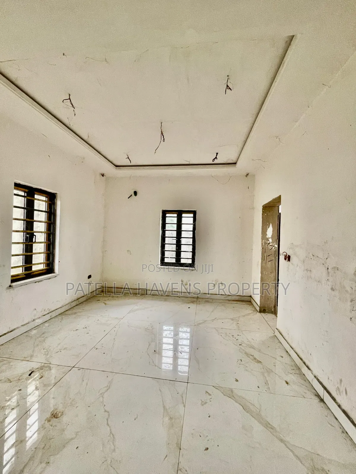 4bdrm Duplex in Jahi for sale