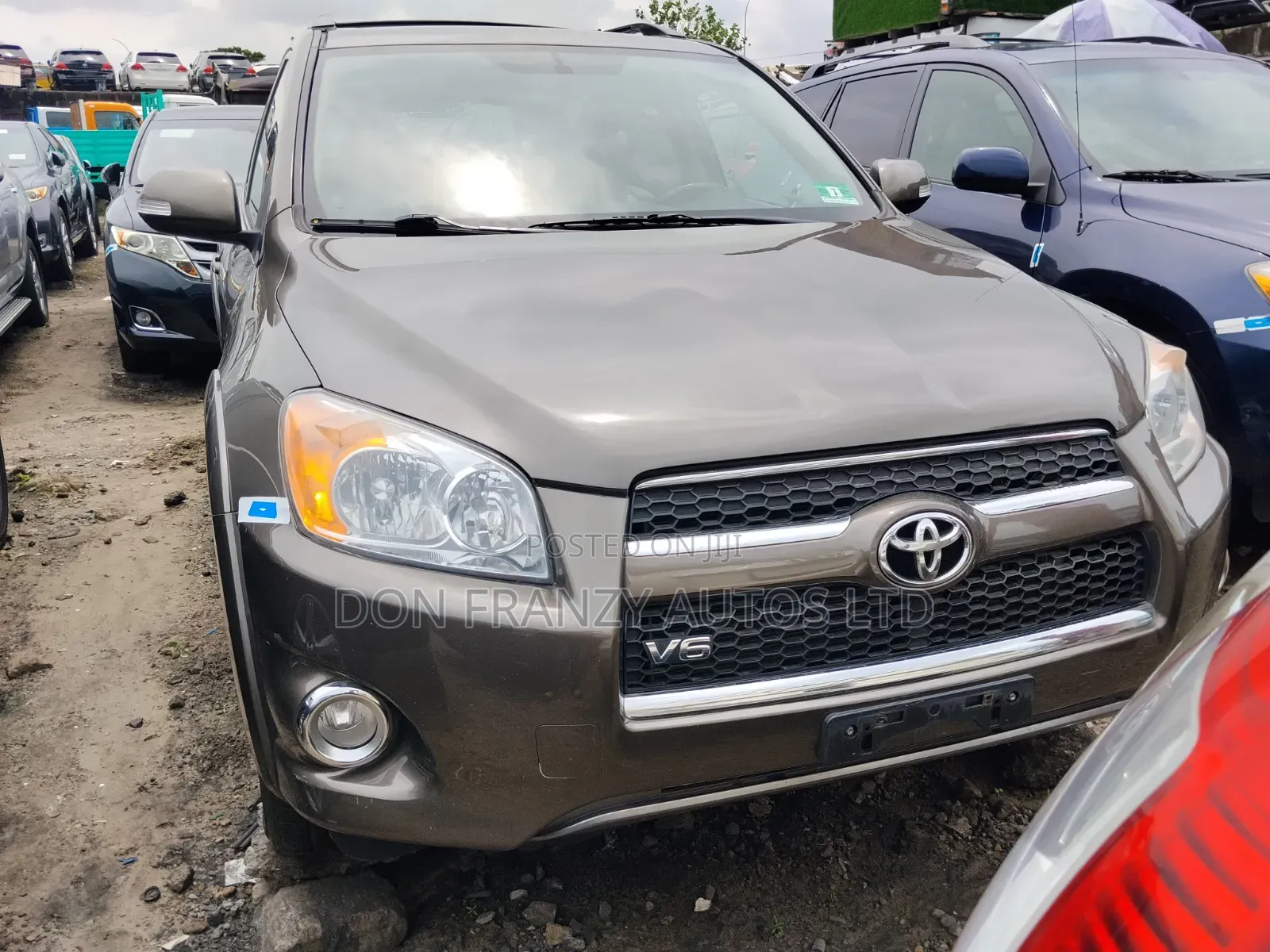 Toyota RAV4 2010 Brown