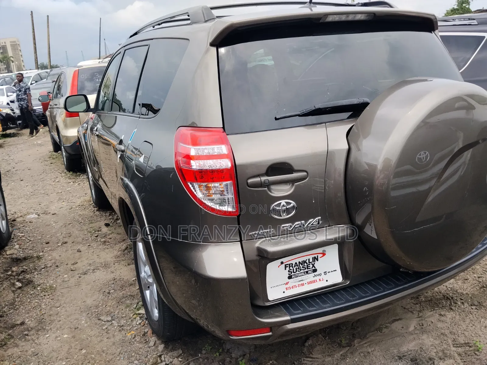 Toyota RAV4 2010 Brown