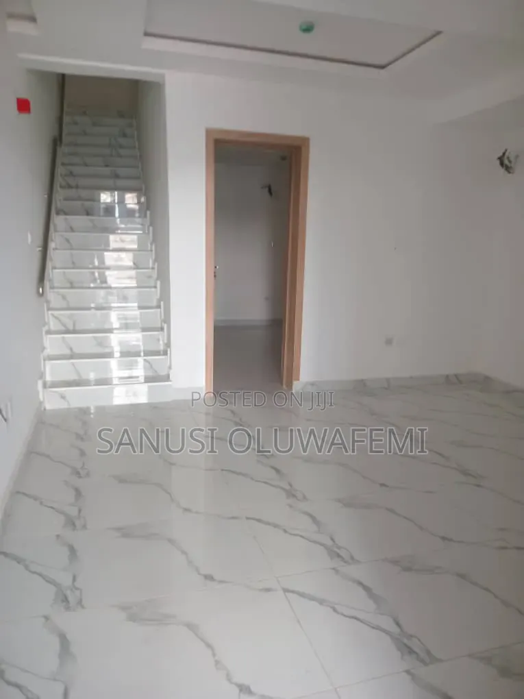 4bdrm Duplex in Ikeja GRA for rent