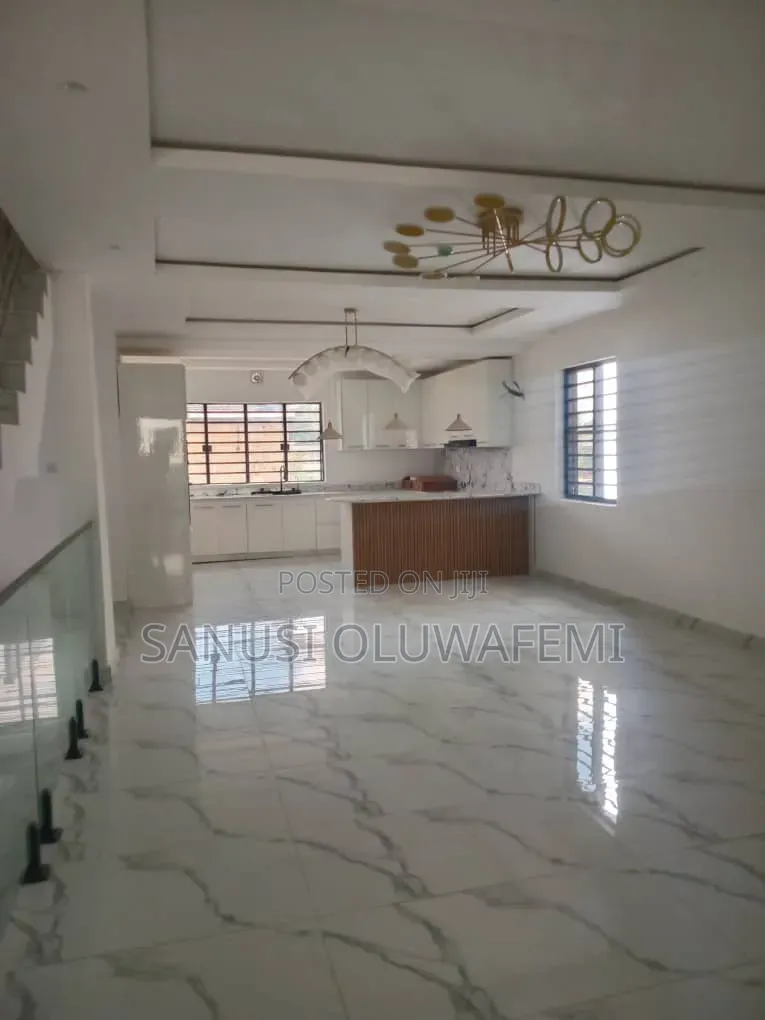 4bdrm Duplex in Ikeja GRA for rent