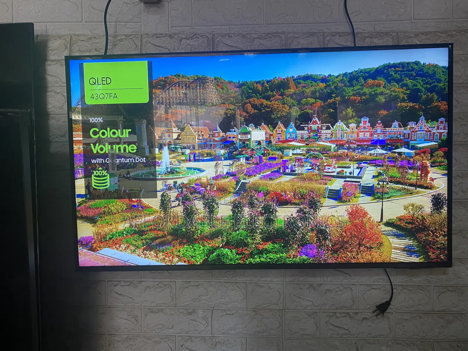 43” Samsung Qled Q7fa Display Smart TV