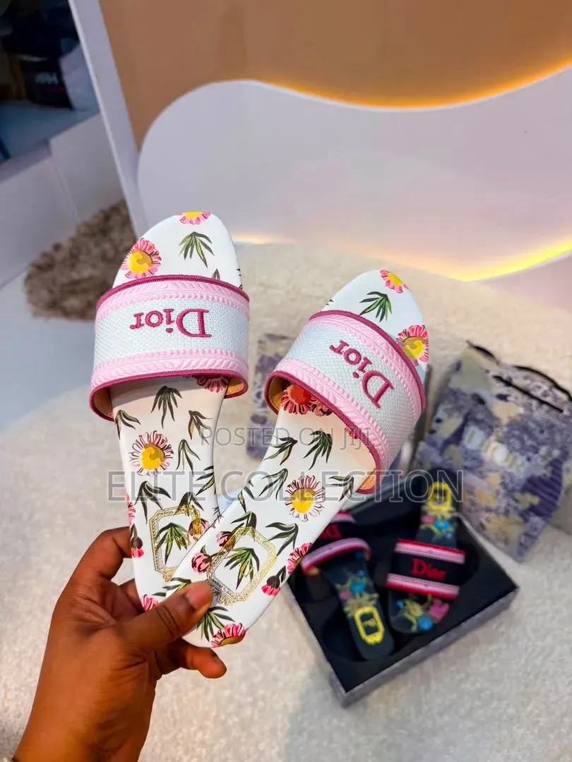 Luxury Dior Slide Colors: White, Black
Size: 37, 38, 39, 40, 41, 42