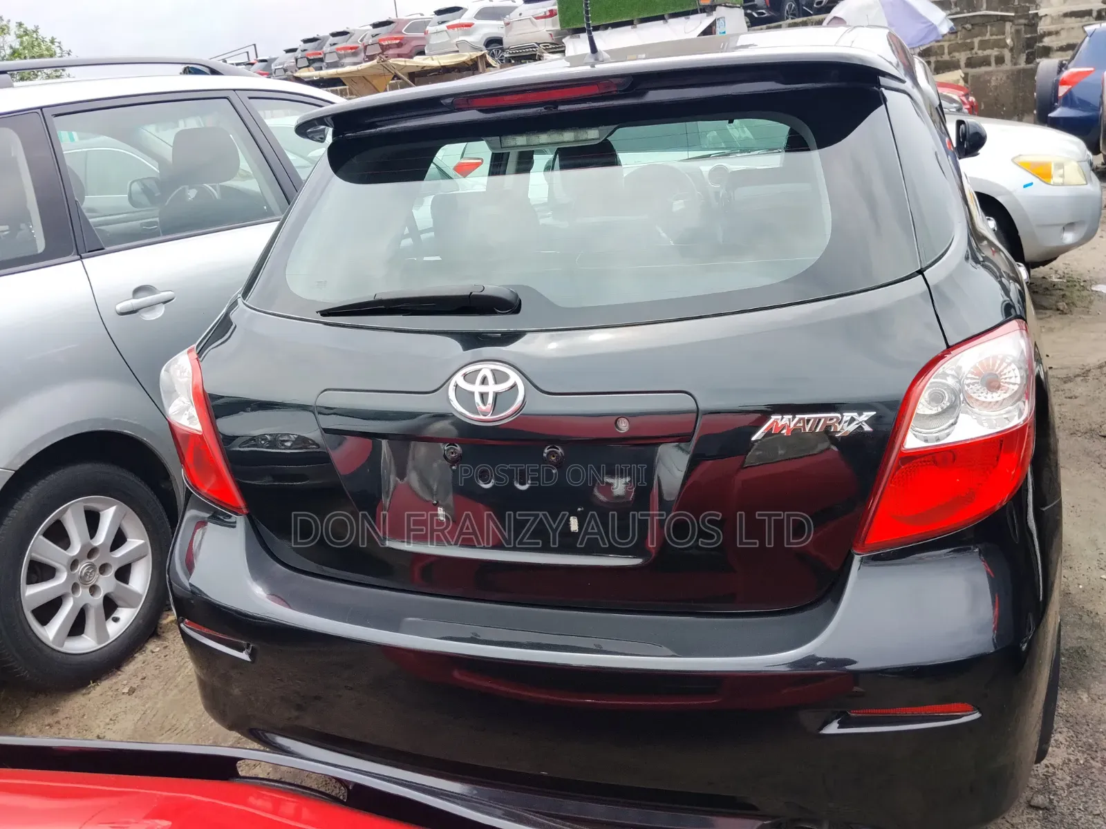 Toyota Matrix L Hatchback FWD (1.8L 4cyl) 2014 Black