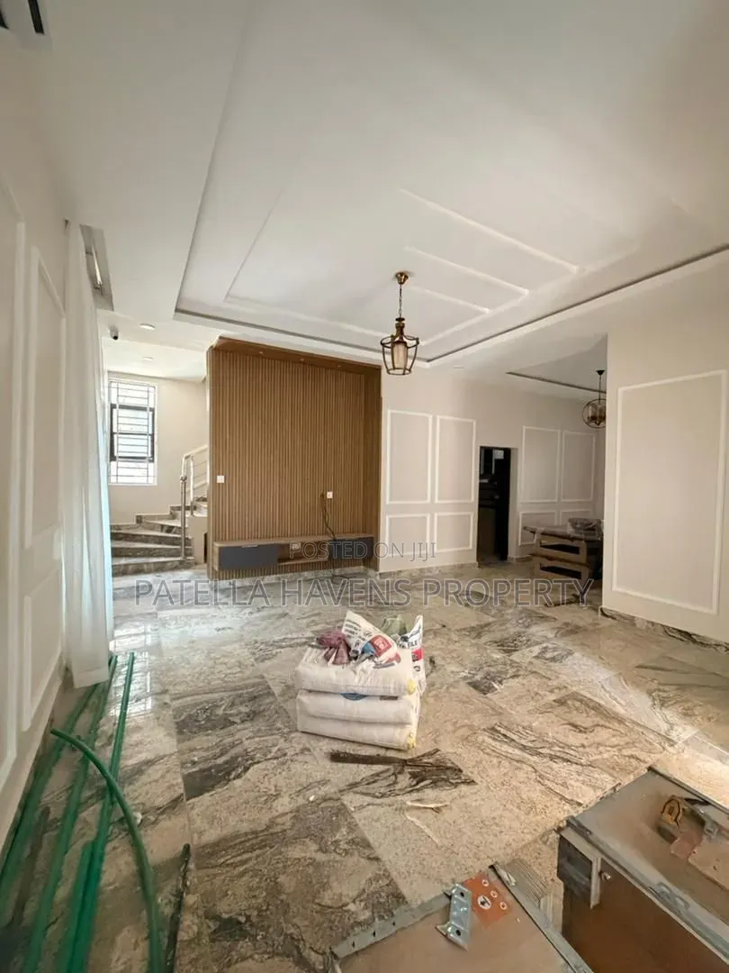 4bdrm Duplex in Dawaki for sale
