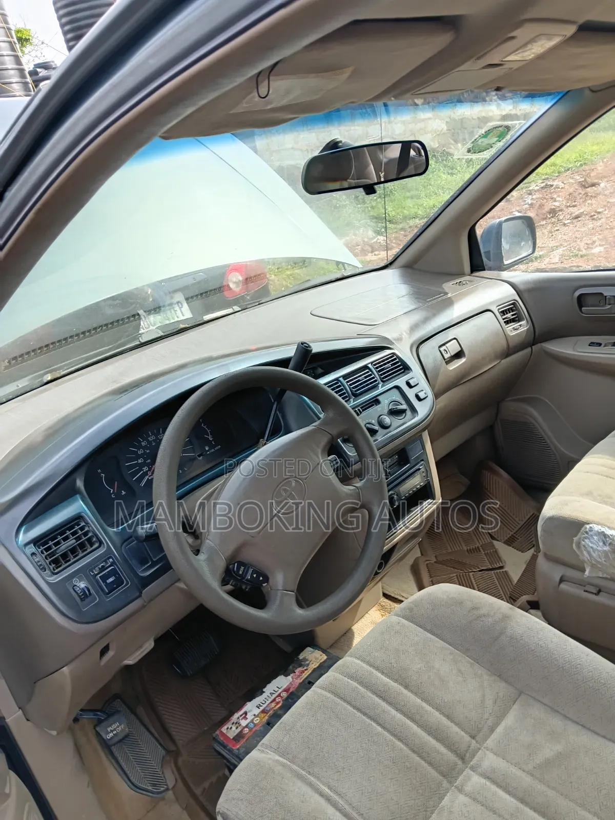 Toyota Sienna 2000 Green