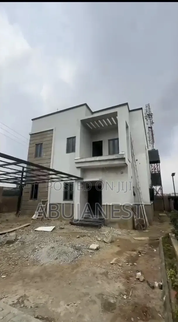 3bdrm Duplex in Newly Built Fully, Jahi for rent