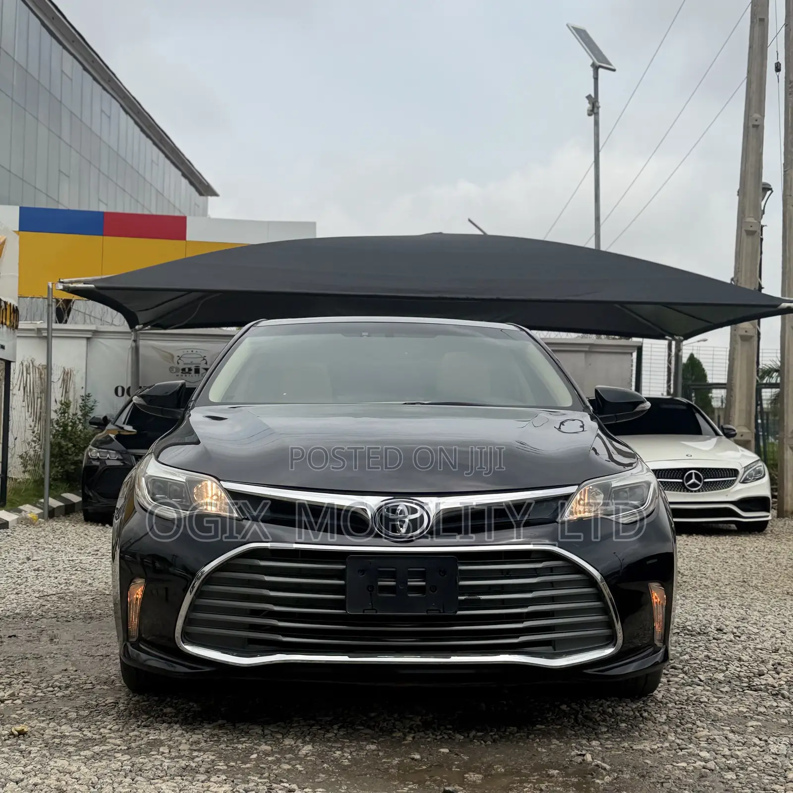 Toyota Avalon XLE Sedar FWD (3.5L 6cyl 6A) 2013 Black