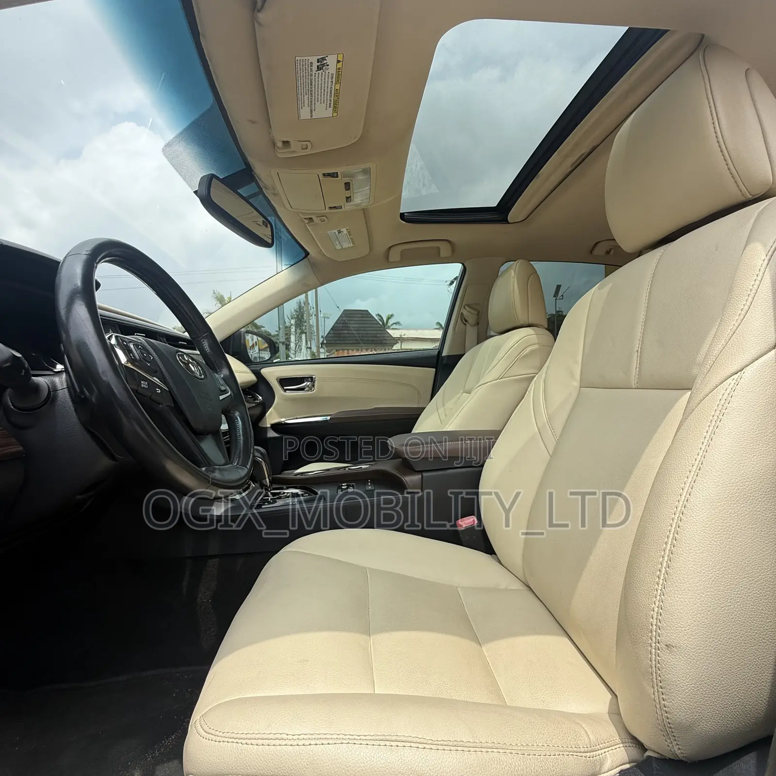 Toyota Avalon XLE Sedar FWD (3.5L 6cyl 6A) 2013 Black