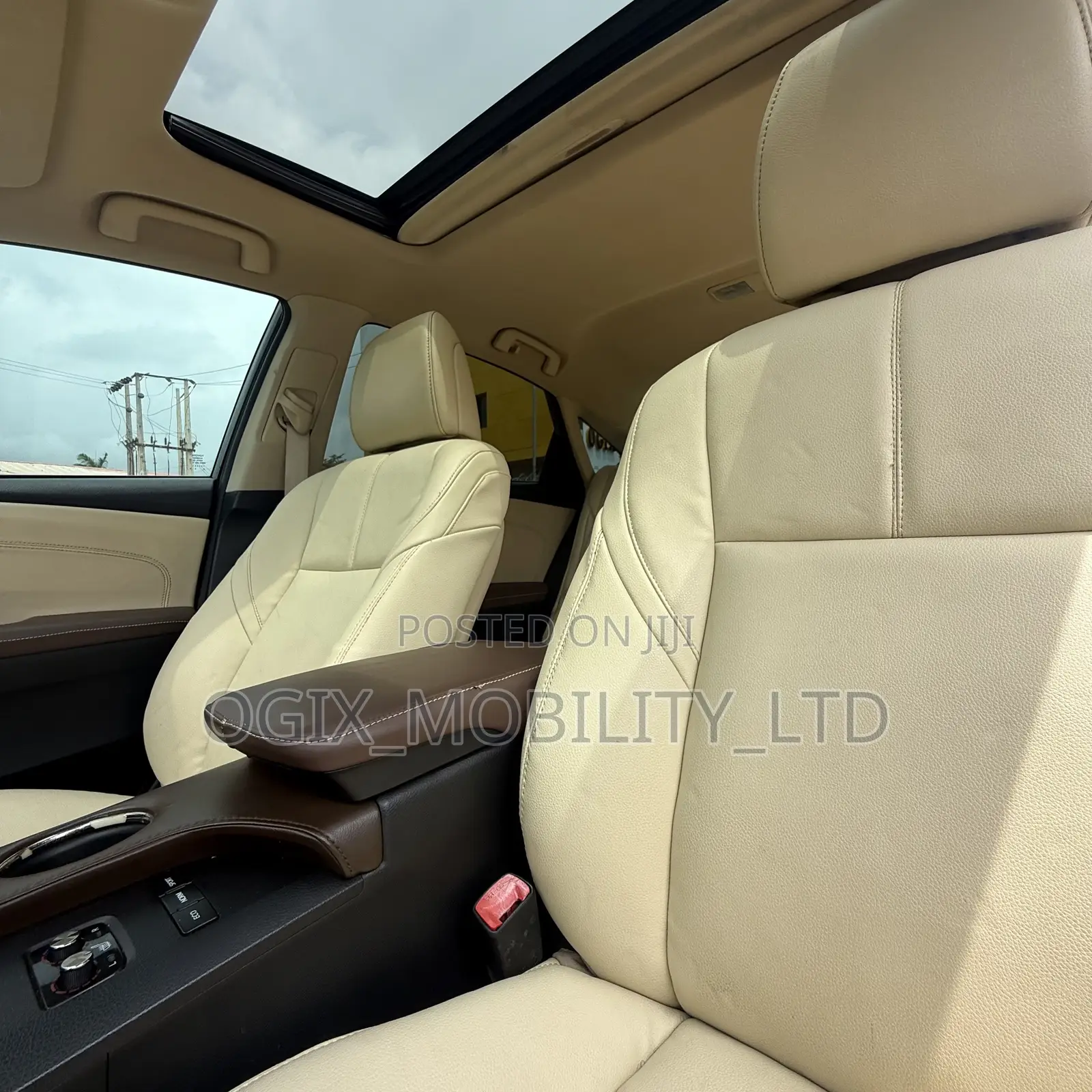 Toyota Avalon XLE Sedar FWD (3.5L 6cyl 6A) 2013 Black