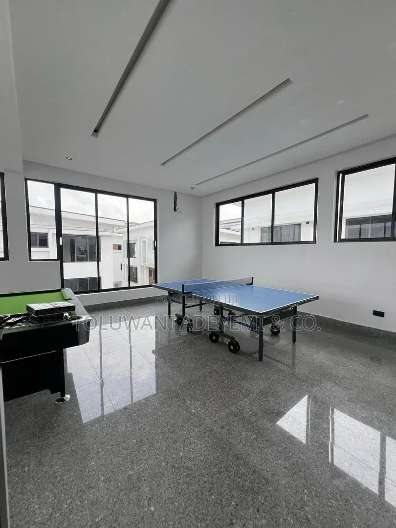 4bdrm Townhouse / Terrace in Ikoyi, Gerard Road for rent