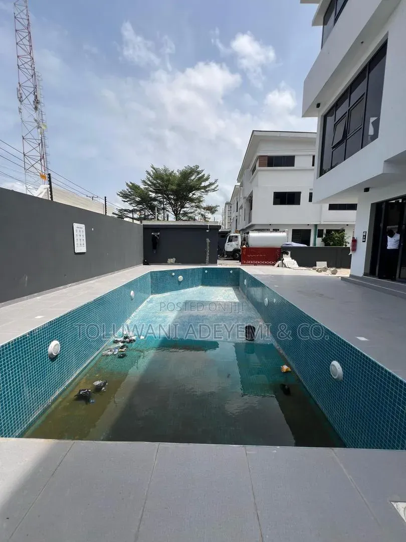 4bdrm Townhouse / Terrace in Ikoyi, Gerard Road for rent