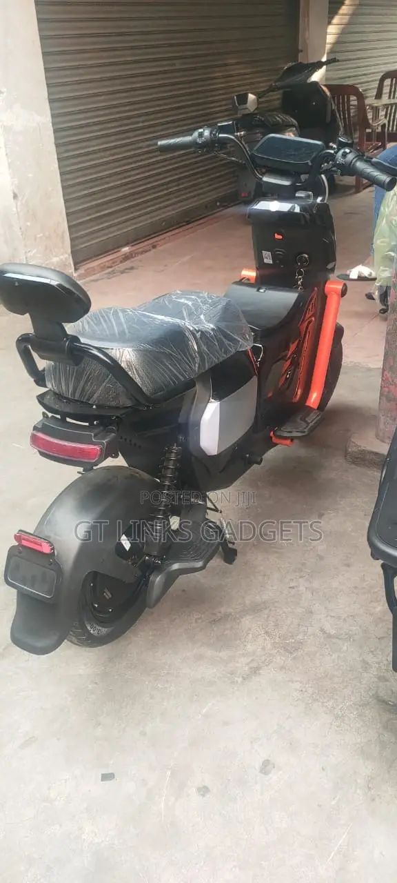 New STT 150cc 2025 Black