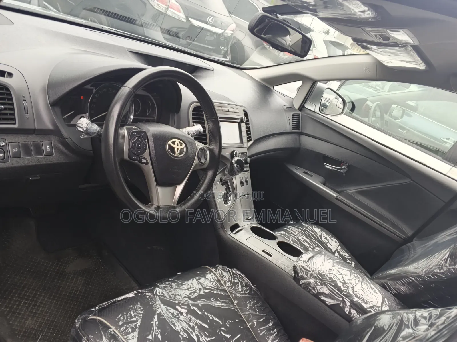 Toyota Venza XLE 4dr Wagon AWD (3.5L 6cyl 6A) 2015 Silver