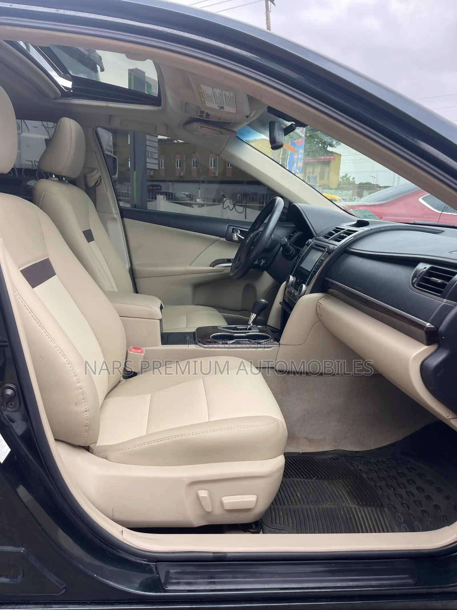 Toyota Camry XLE 4dr Sedan (2.5L 4cyl 6A) 2012 Blue