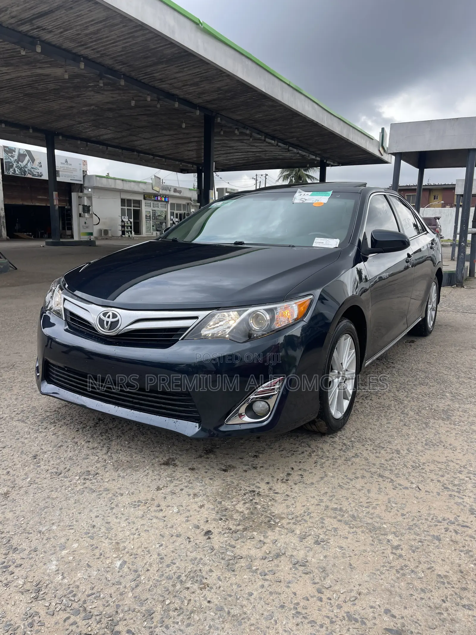 Toyota Camry XLE 4dr Sedan (2.5L 4cyl 6A) 2012 Blue