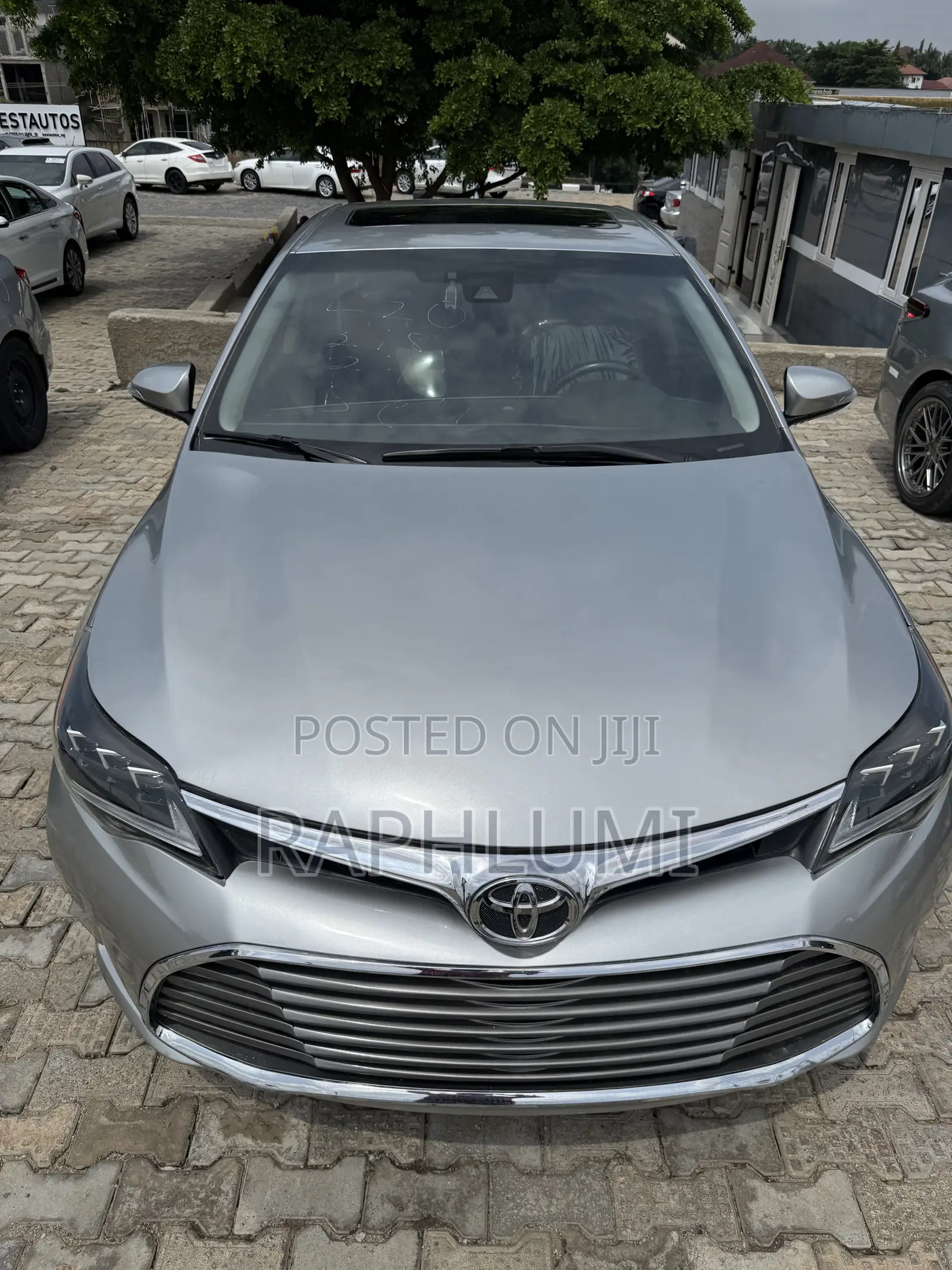 Toyota Avalon Limited FWD Sedan (3.6L 6cyl 6A) 2016 Silver