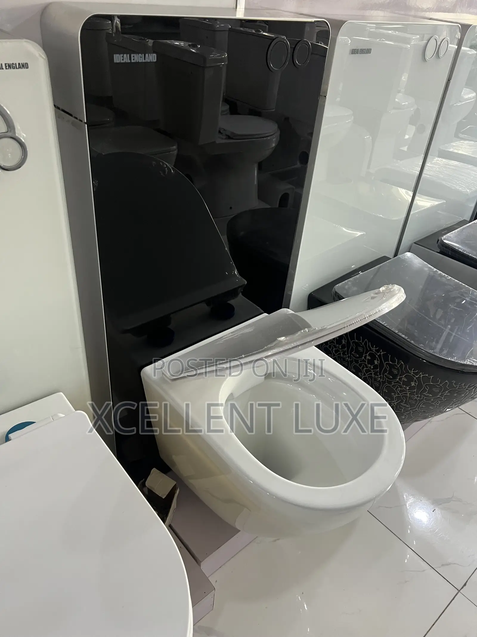 Wall Hung Wc With Surface Tank (English Standard)