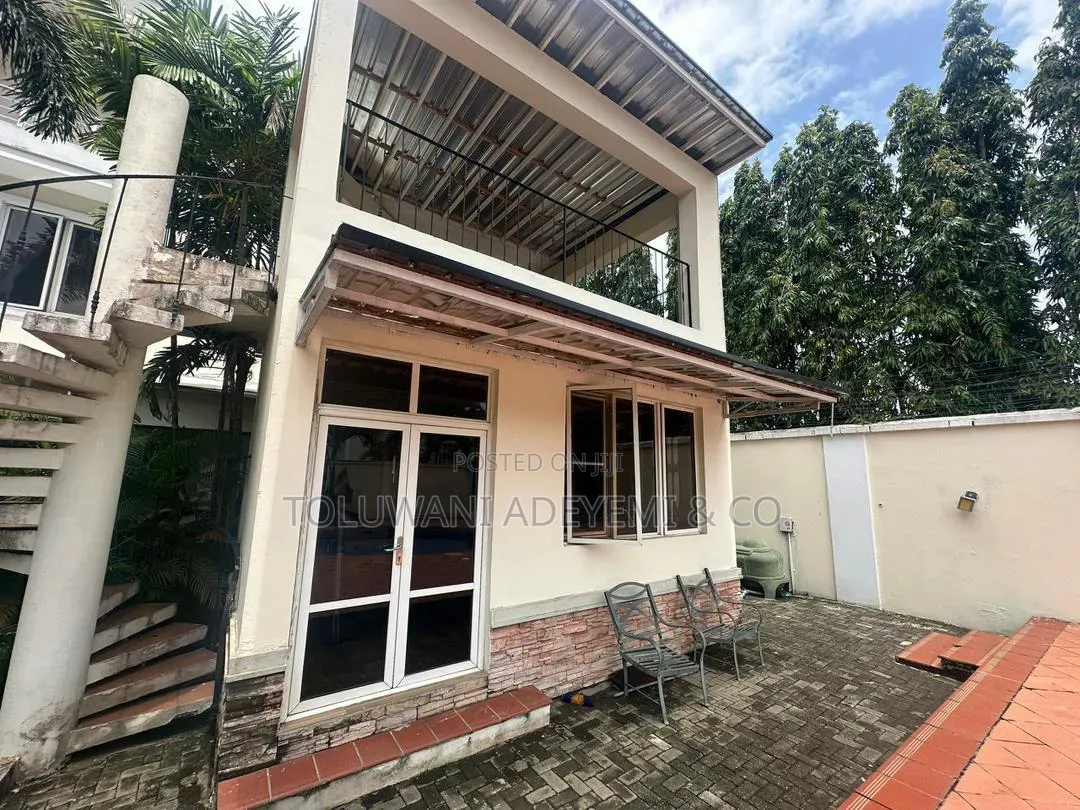 4bdrm Townhouse / Terrace in Banana Island for rent