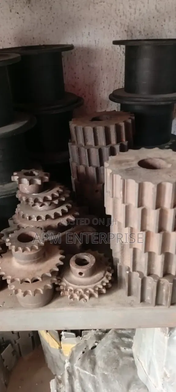 Roller Chain Man-Steel Sprocket for 1" 16teeth.