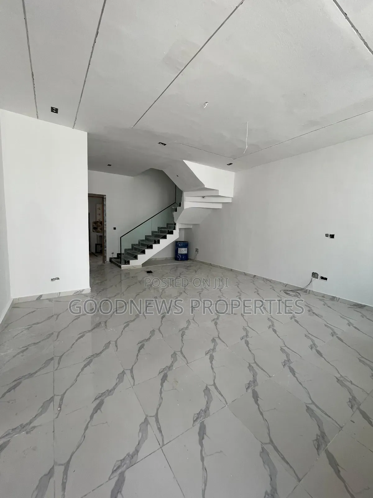 4bdrm Duplex in Sangotedo for sale