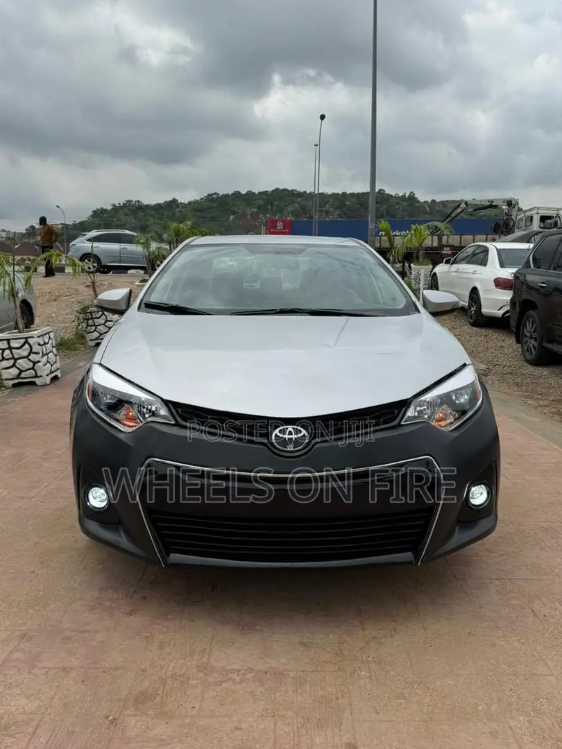 Toyota Corolla SE 4dr Sedan (1.8L 4cyl CVT) 2017 Silver