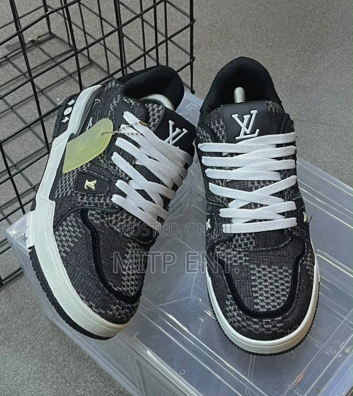 High Quality Louis Vuitton Sneakers