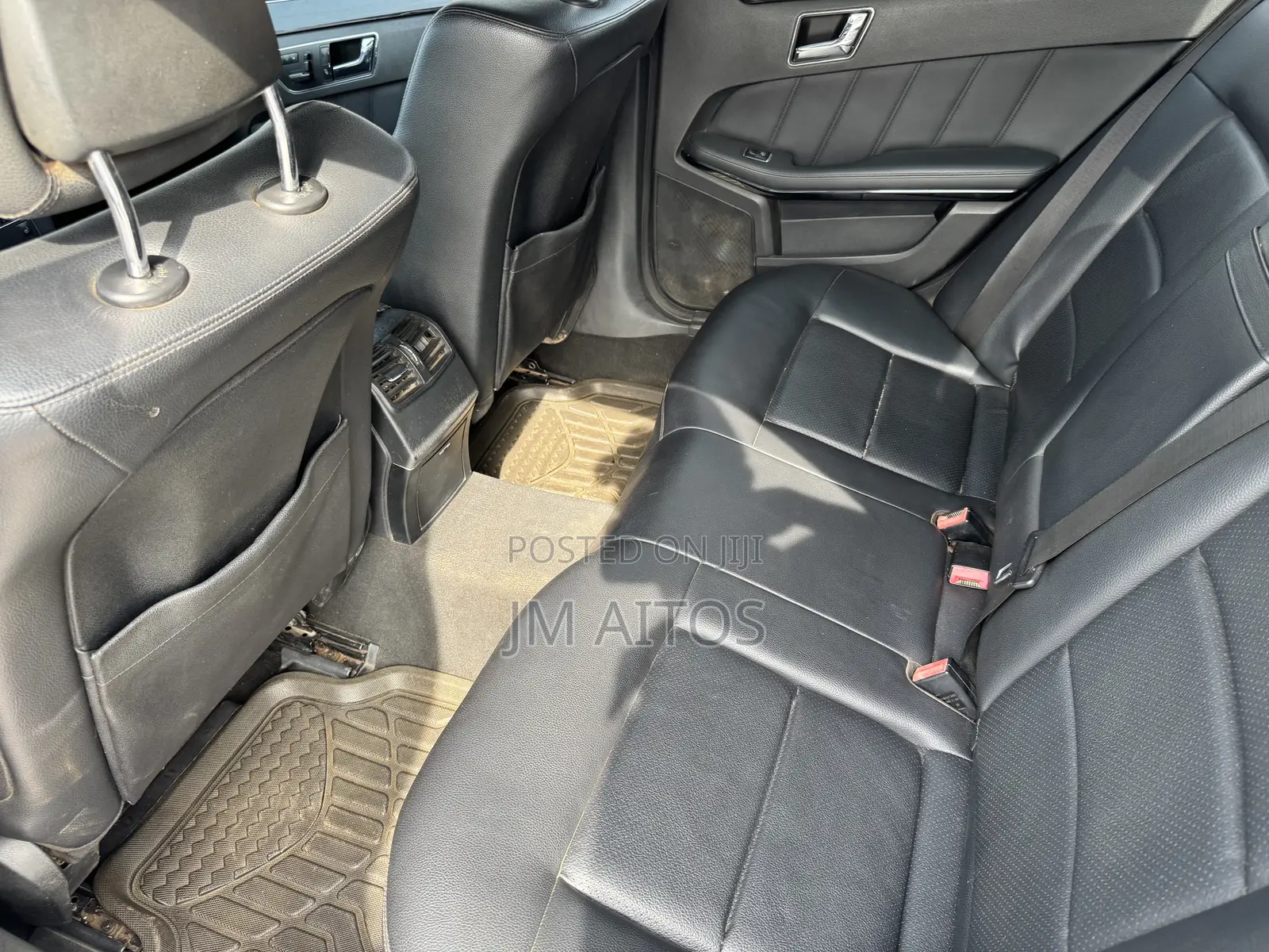 Mercedes-Benz E350 Base 4Matic Sedan AWD (3.5L 6cyl 7A) 2010 Silver