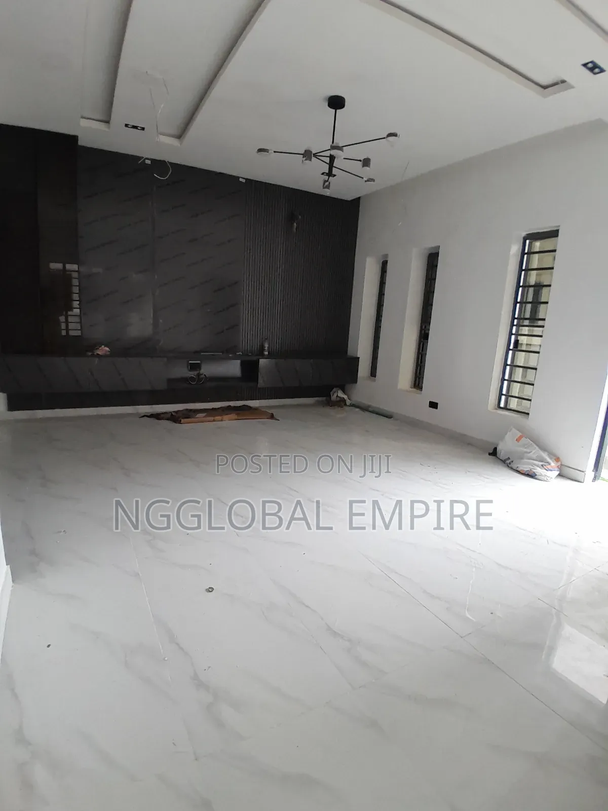 4bdrm Duplex in Royal Pine Estate, Chevron for rent